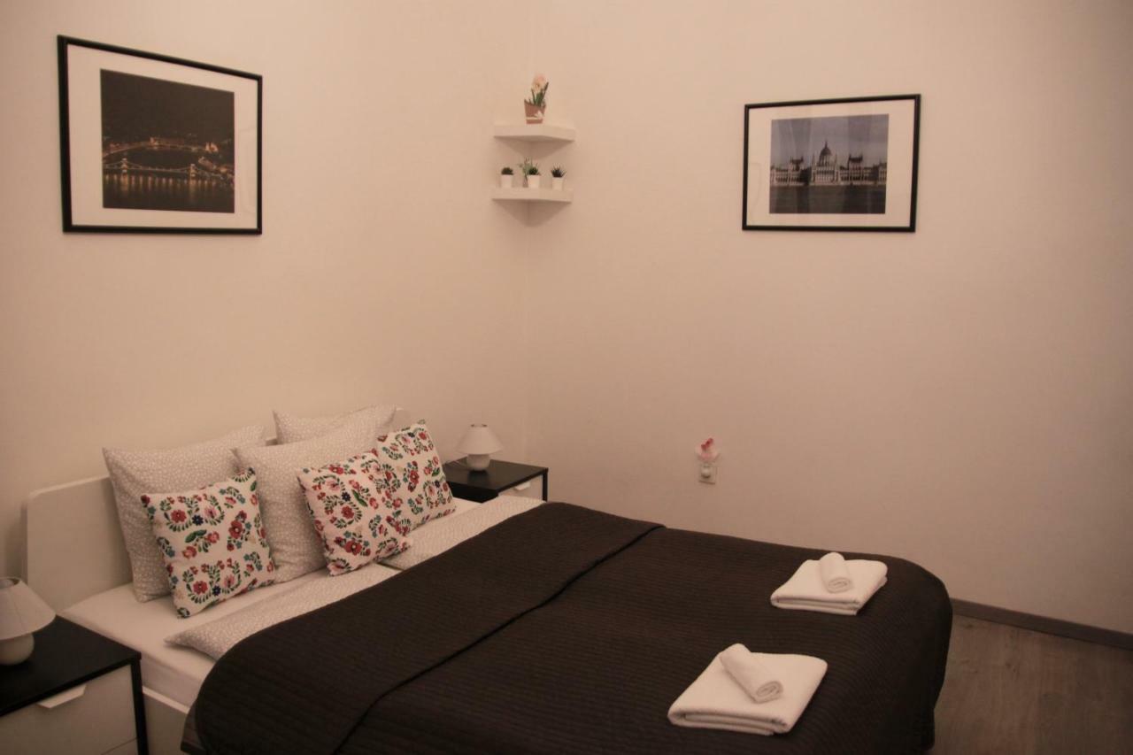Duna Szecsi Apartmán *